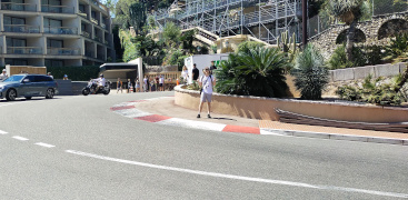 Já na nejslavnější zatáčce na okruhu Monte-Carlo