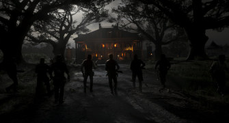 RDR2 - Van Der Linde gang před sídlem Braithwaite v noci