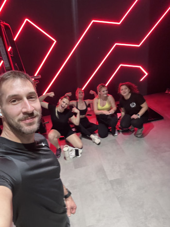 ČB s lidma ve fitku
