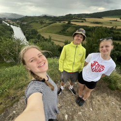 Foto se 2 sourozenci